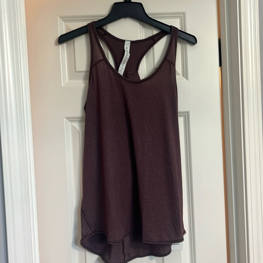 Lululemon Essential Tank Size 6 NWT